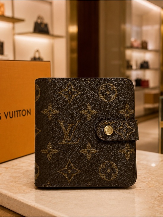 Louis Vuitton Handbags - LOUIS VUITTON WALLET​​​​​​​​